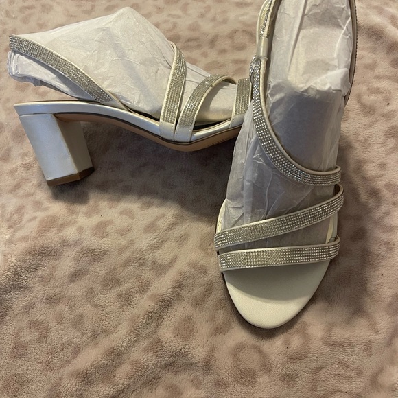 Naturalizer Silver Strappy Heels - Picture 1 of 1